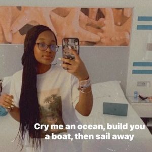 Meet your Posher, Julia